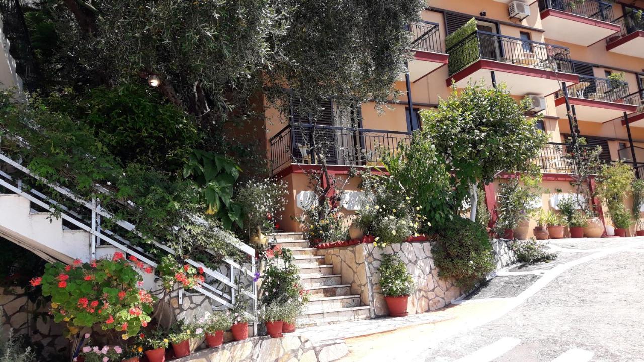 Vasiliki See View Apartments Барбати Екстериор снимка