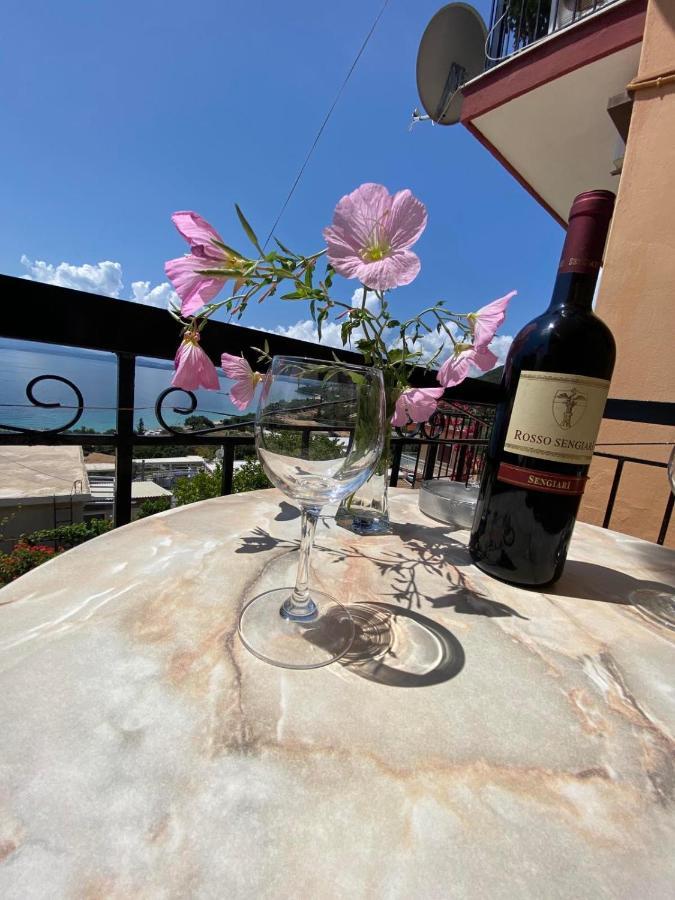 Vasiliki See View Apartments Барбати Екстериор снимка