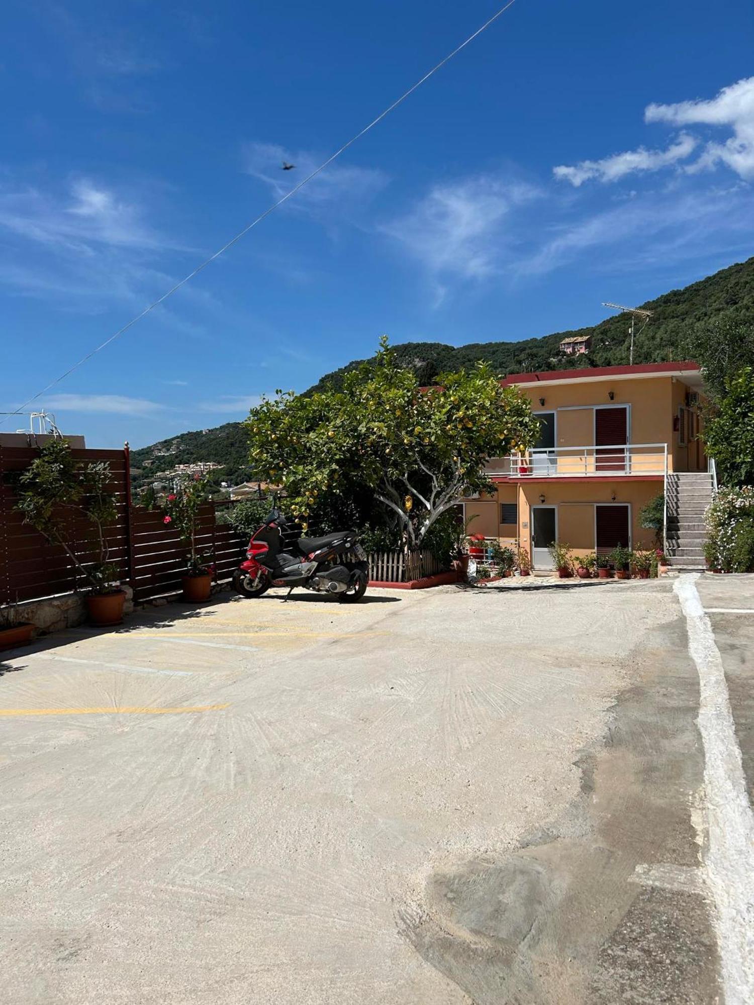 Vasiliki See View Apartments Барбати Екстериор снимка