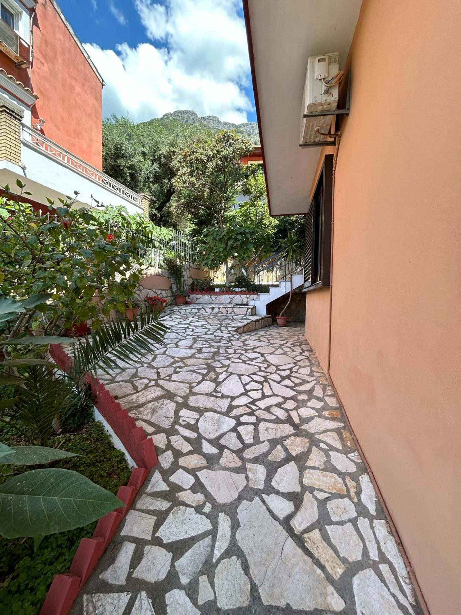 Vasiliki See View Apartments Барбати Екстериор снимка